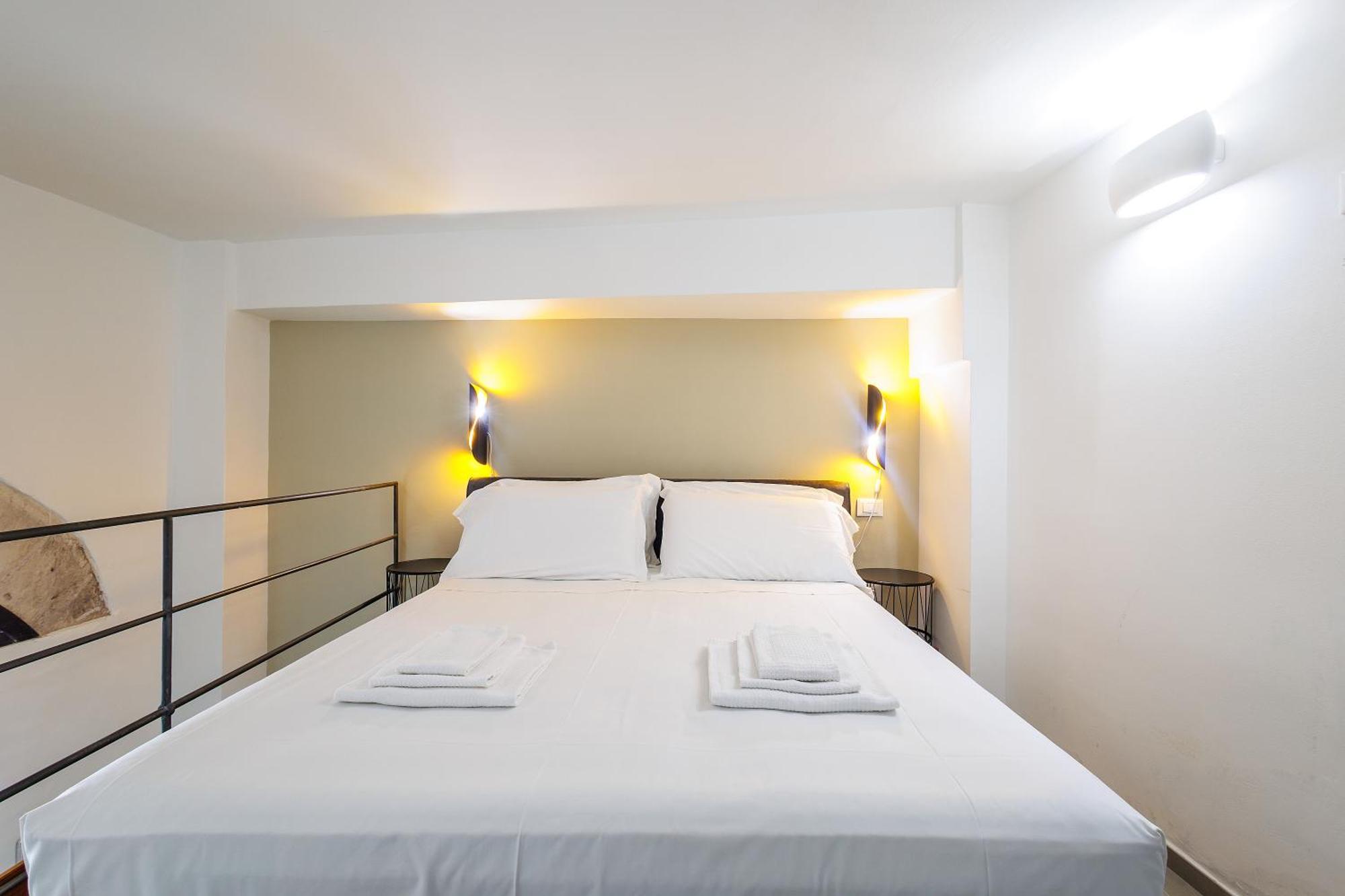 Goodstay Corte Regina Suite Lecce Bagian luar foto