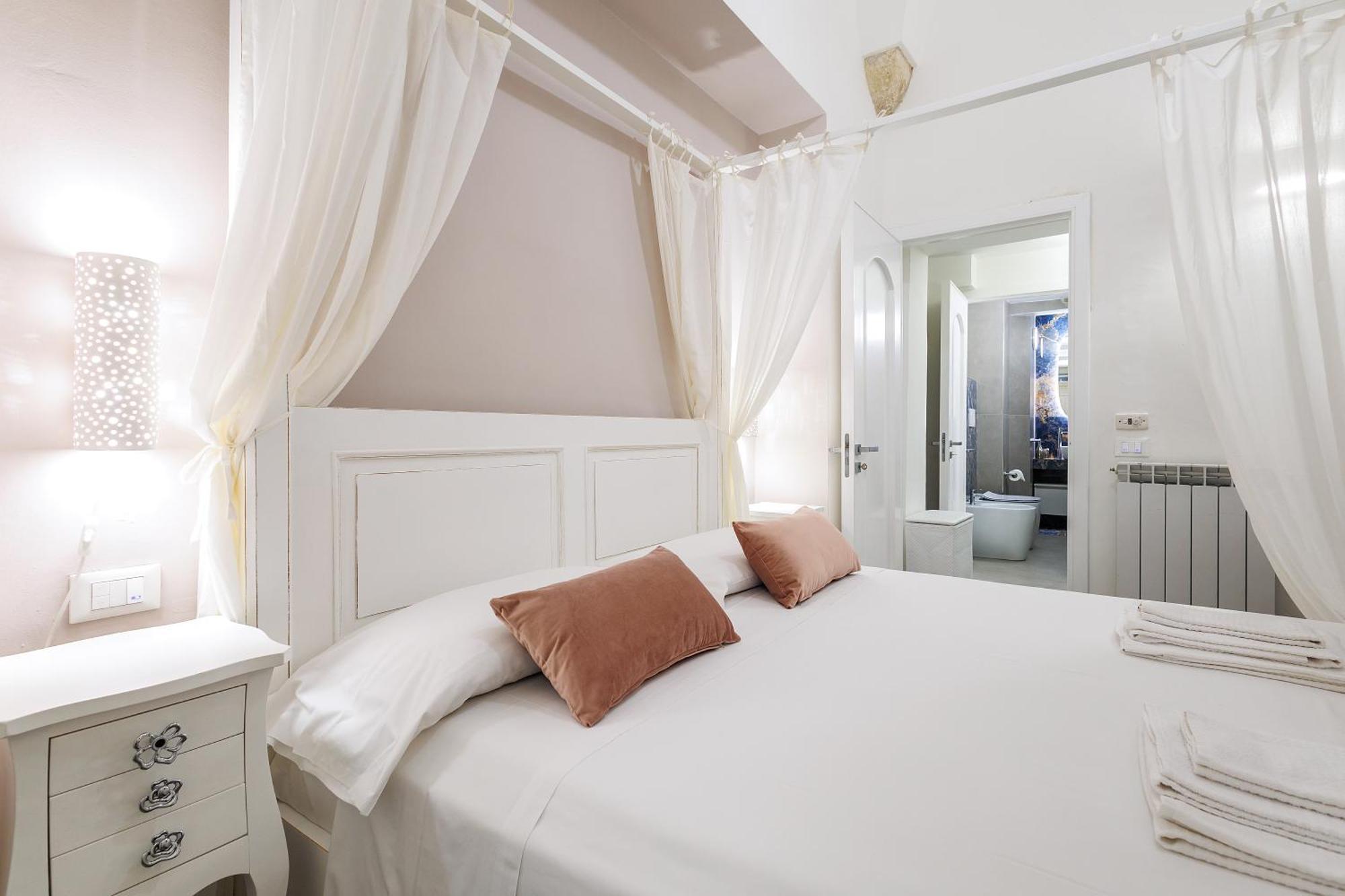 Goodstay Corte Regina Suite Lecce Bagian luar foto