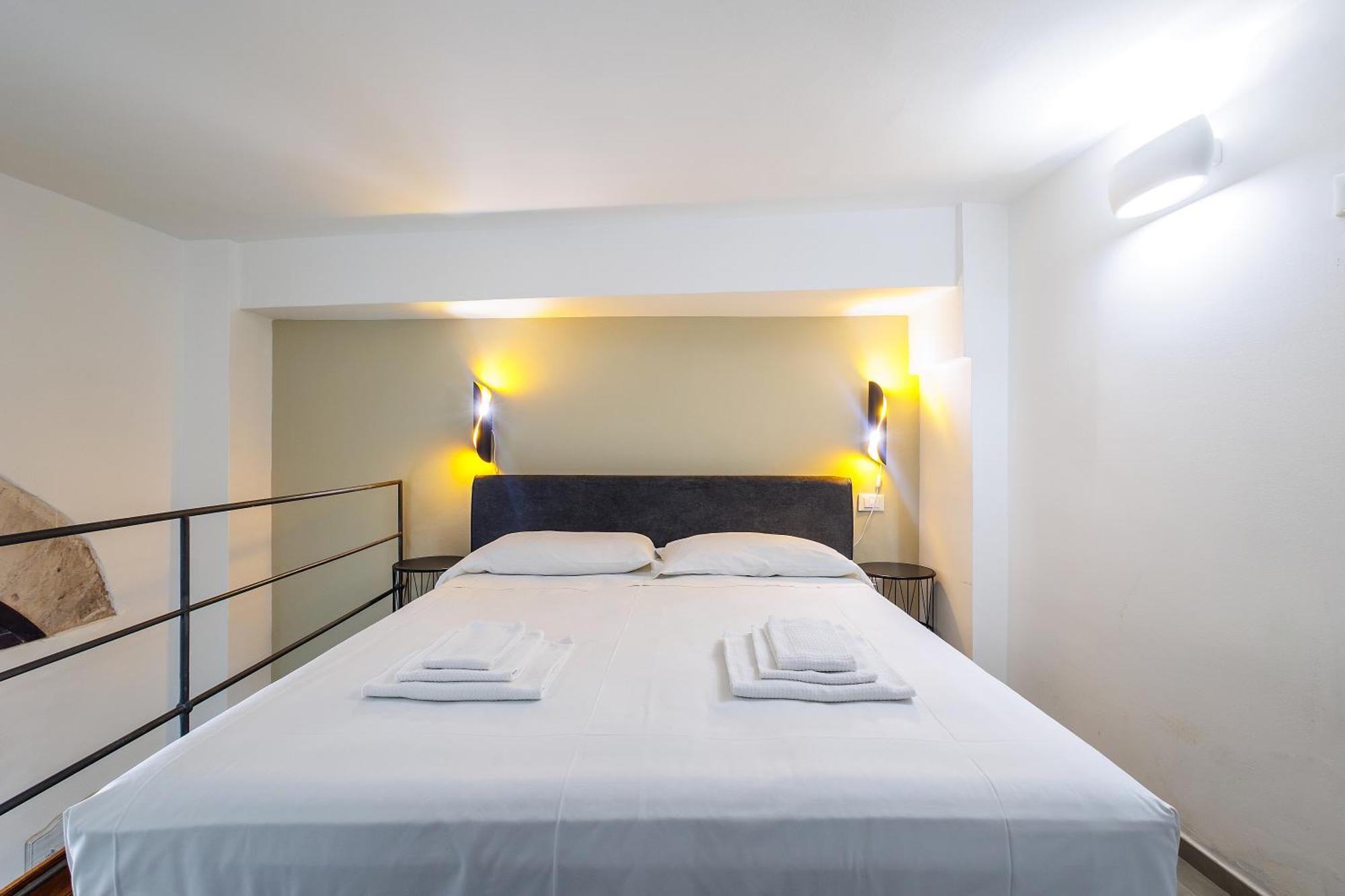 Goodstay Corte Regina Suite Lecce Bagian luar foto